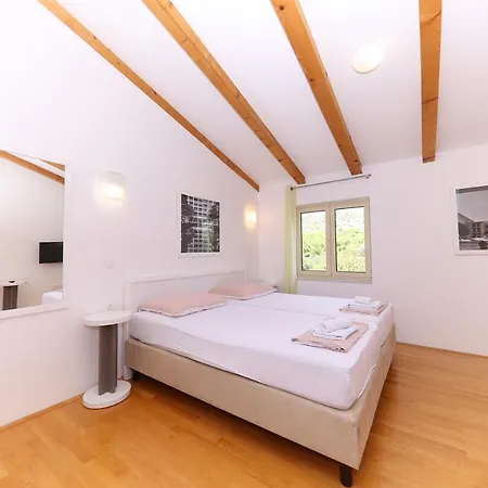 Francesca Apartment *