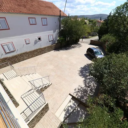 Francesca Apartment