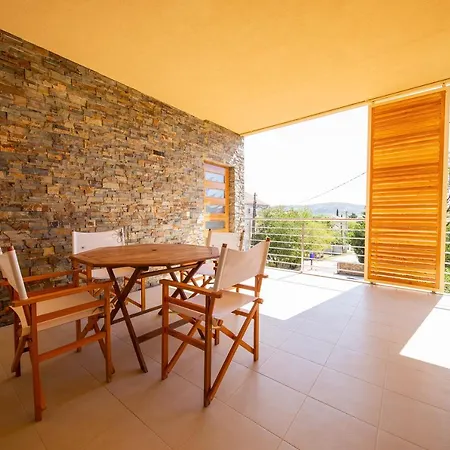 Francesca Apartman *