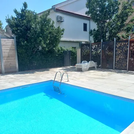 Francesca Apartment *